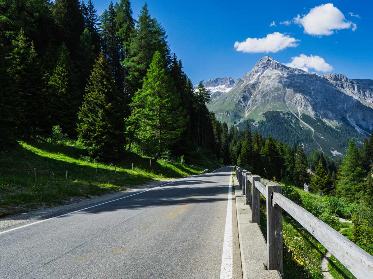 Strasse runter nach Splügen